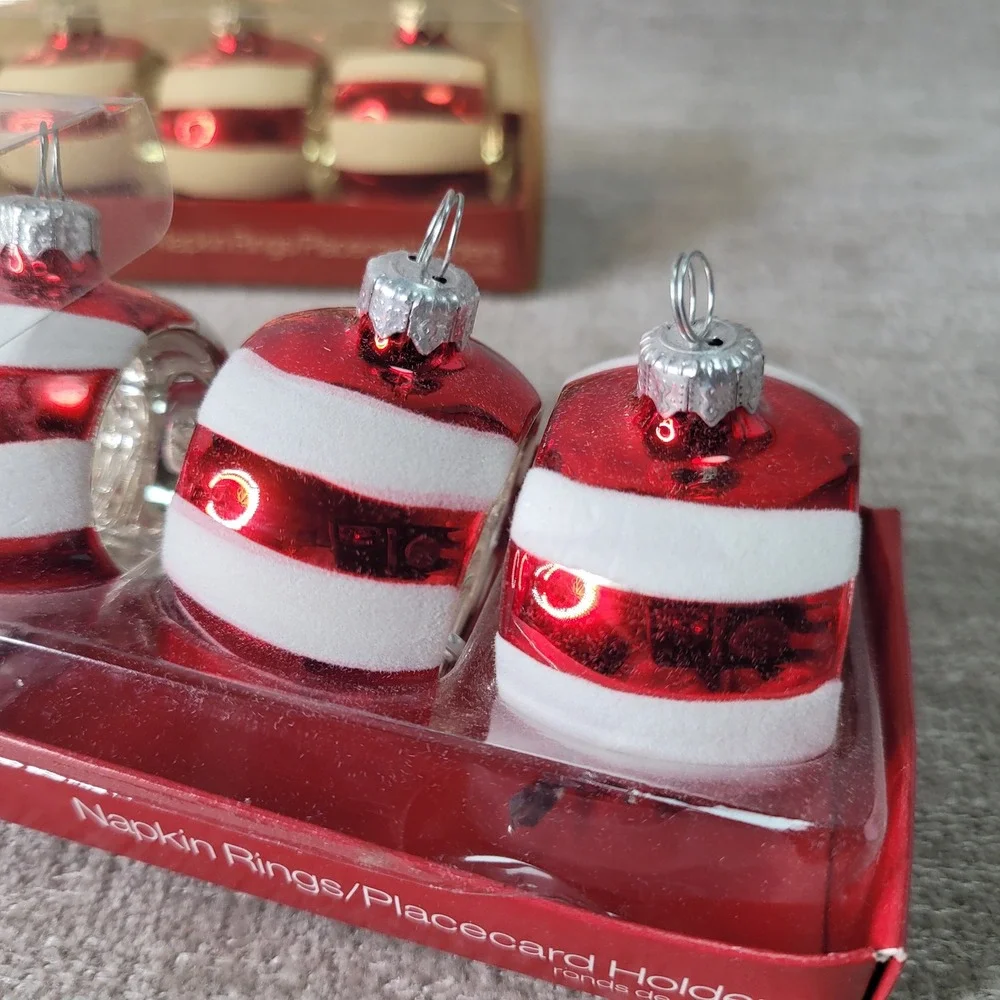 Crate & Barrel Christmas Ornament Napkin Rings Placecard Holders Red White 8 NEW